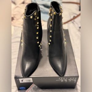 Nicole Miller Wally Booties